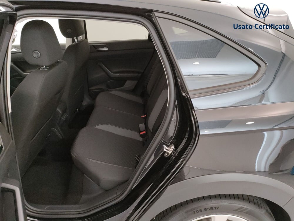 Volkswagen Taigo nuova a Varese (11)