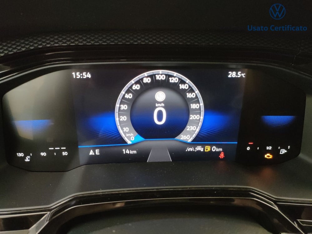 Volkswagen Taigo nuova a Varese (13)