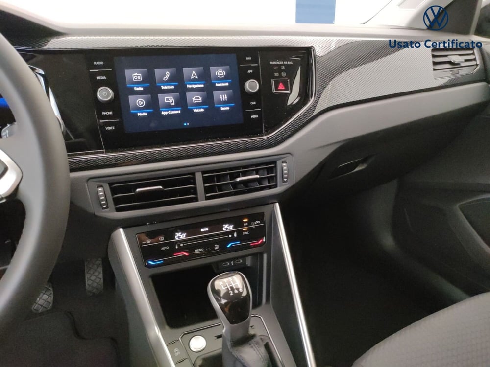 Volkswagen Taigo nuova a Varese (14)