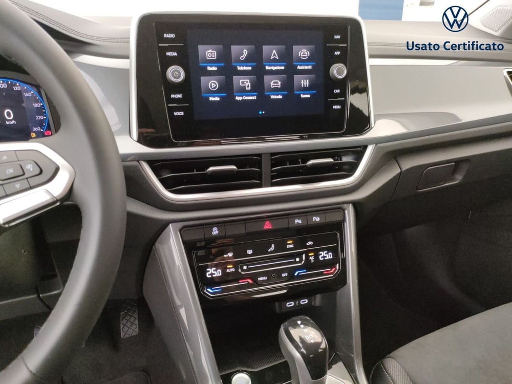 Volkswagen T-Roc nuova a Varese (14)