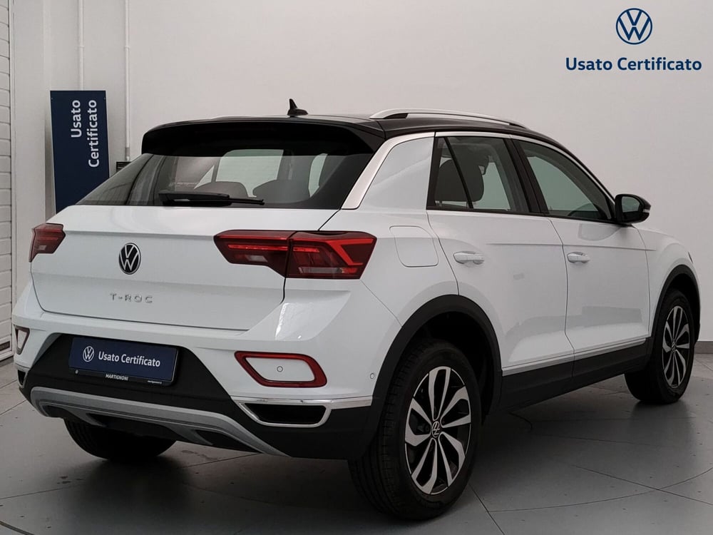 Volkswagen T-Roc nuova a Varese (5)