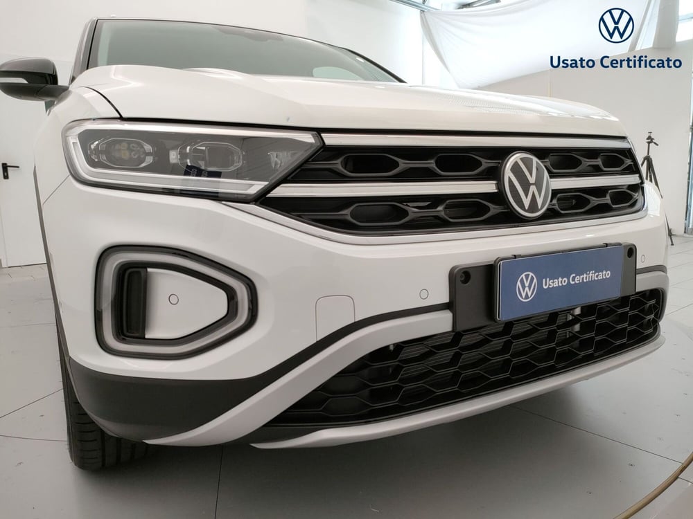 Volkswagen T-Roc nuova a Varese (6)