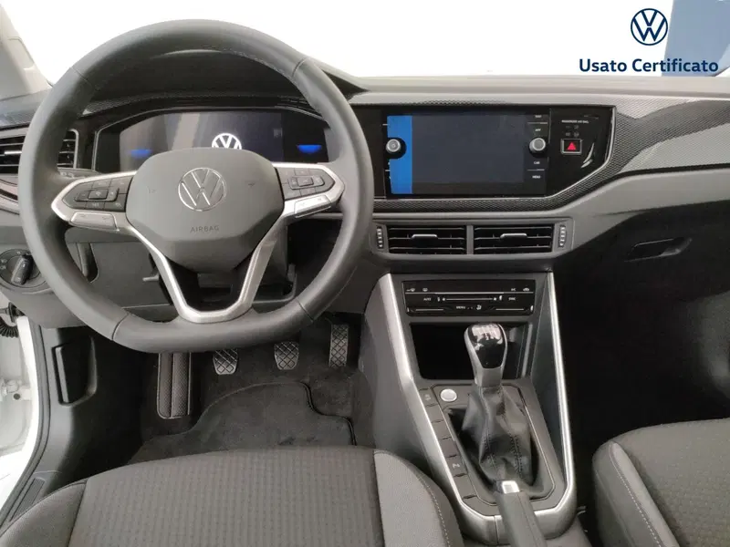 Volkswagen Taigo nuova a Varese (12)
