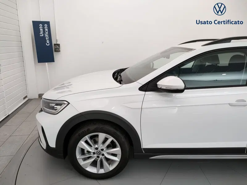 Volkswagen Taigo nuova a Varese (7)