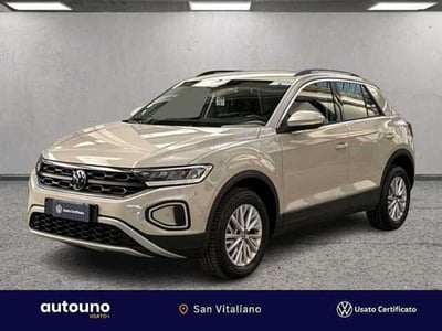 Volkswagen T-Roc 1.0 TSI Life del 2022 usata a Pozzuoli