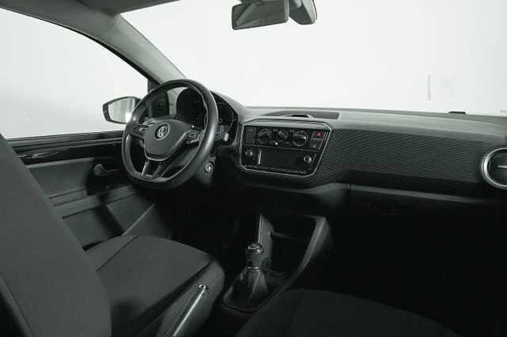 Volkswagen up! usata a Como (10)