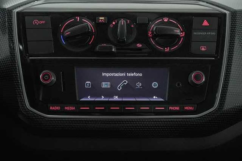 Volkswagen up! usata a Como (14)