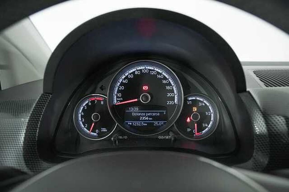 Volkswagen up! usata a Como (16)