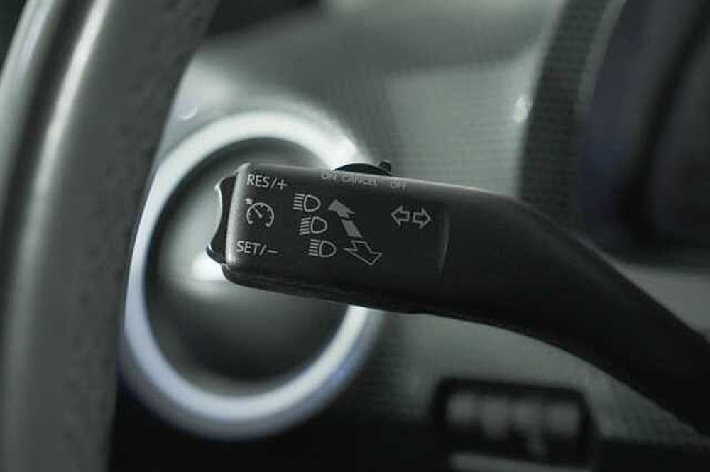 Volkswagen up! usata a Como (17)