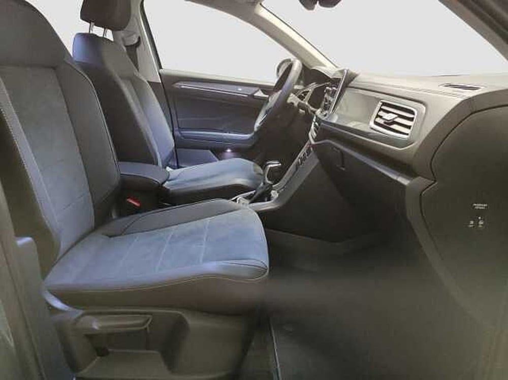 Volkswagen T-Roc nuova a Como (15)