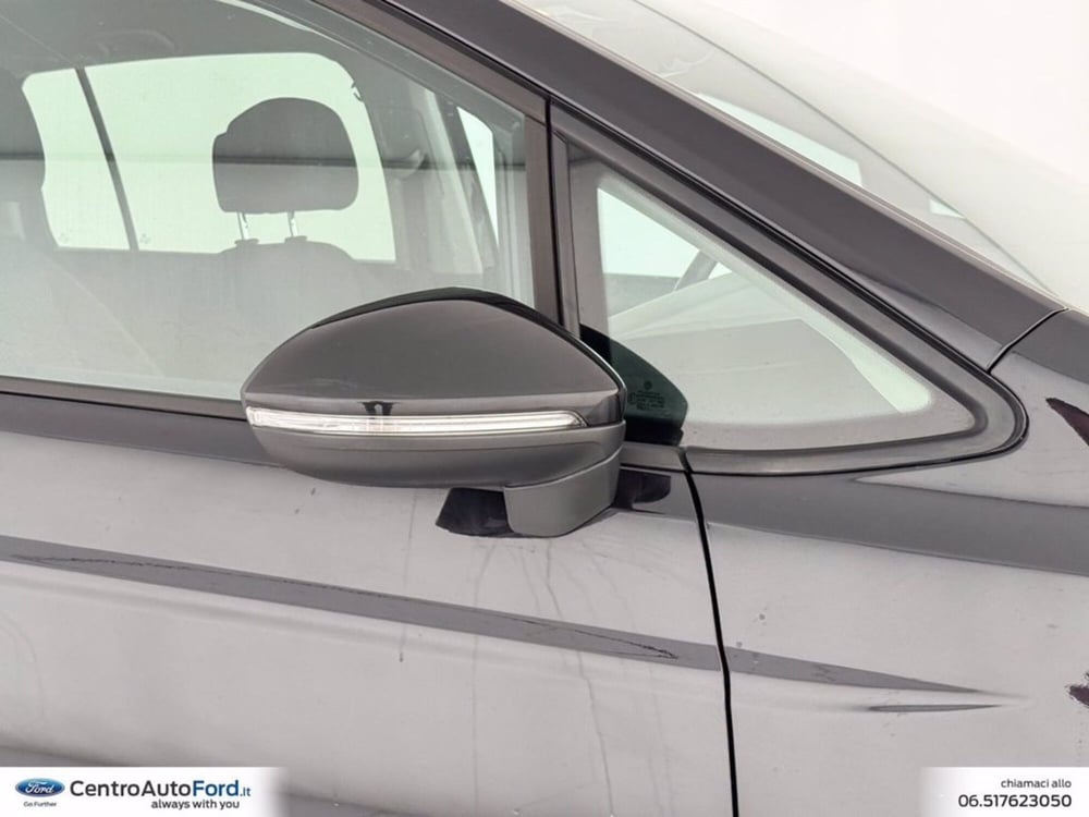 Volkswagen Touran usata a Roma (15)