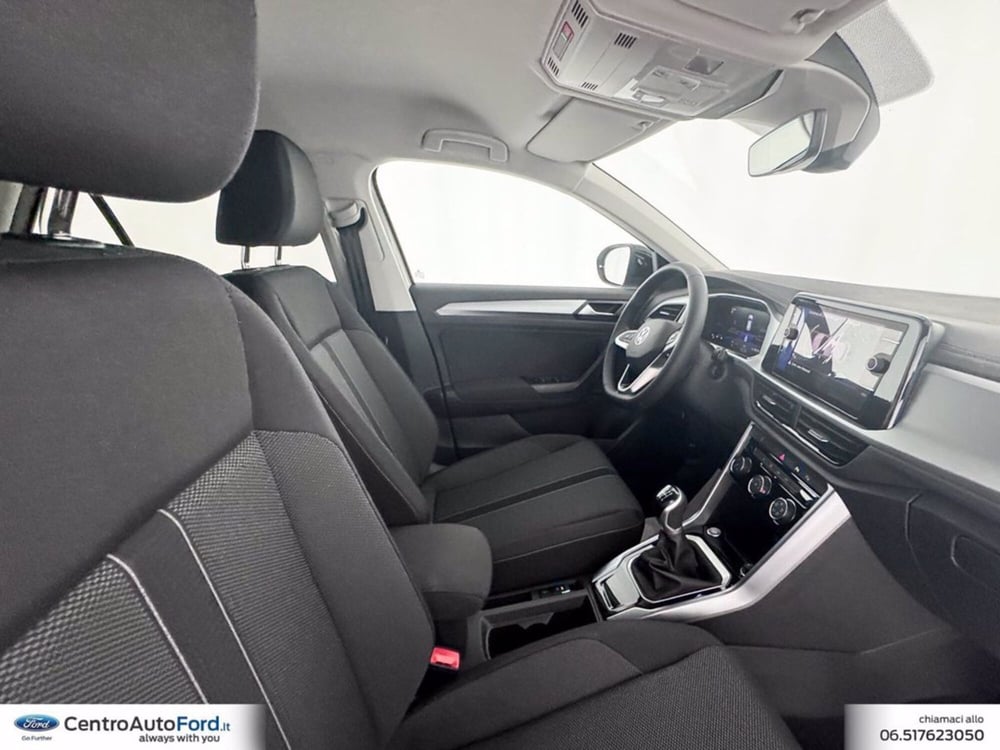Volkswagen T-Roc nuova a Roma (6)