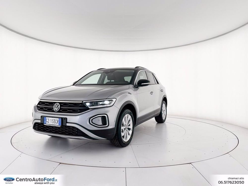Volkswagen T-Roc nuova a Roma