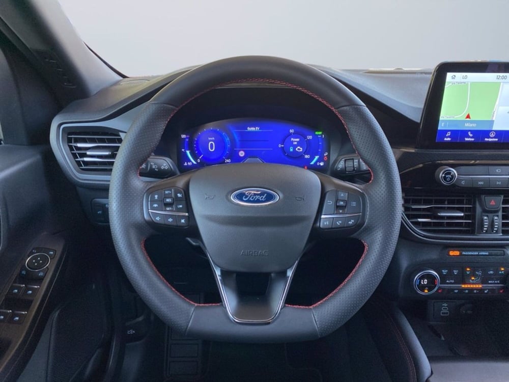 Ford Kuga usata a Milano (13)