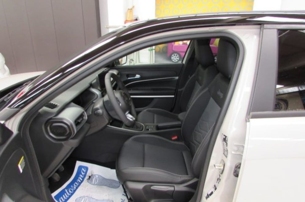 Jeep Avenger nuova a Milano (6)