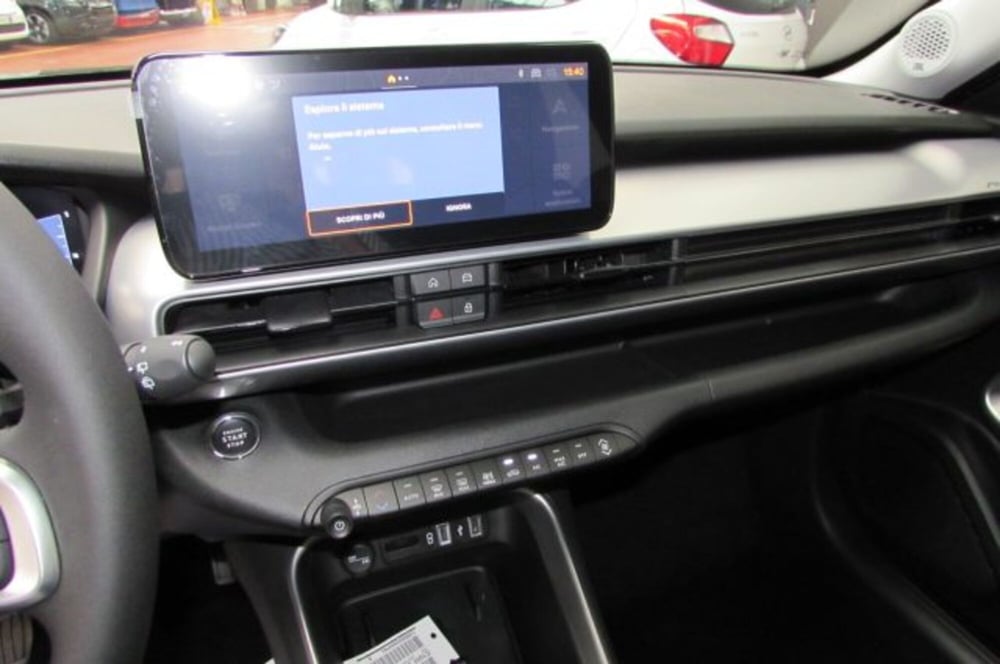 Jeep Avenger nuova a Milano (8)