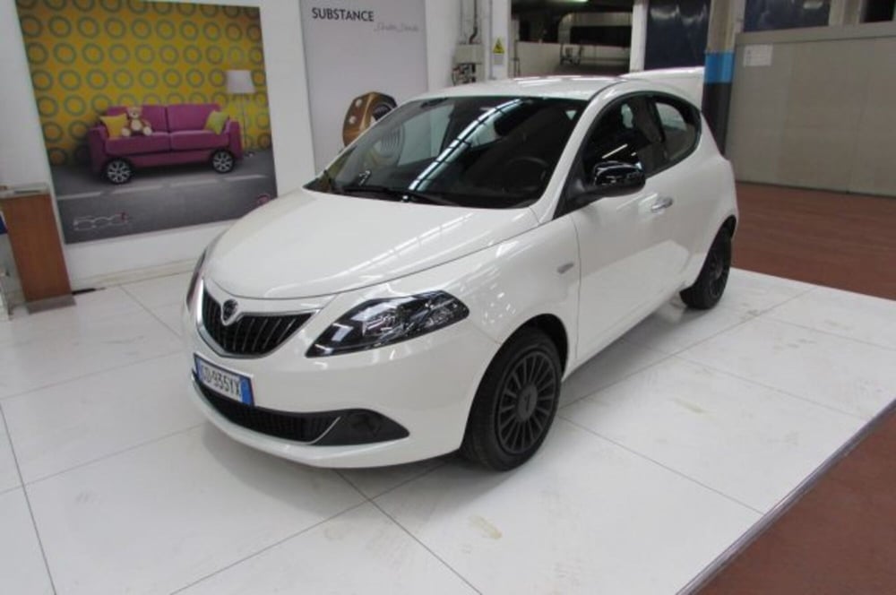 Lancia Ypsilon usata a Milano