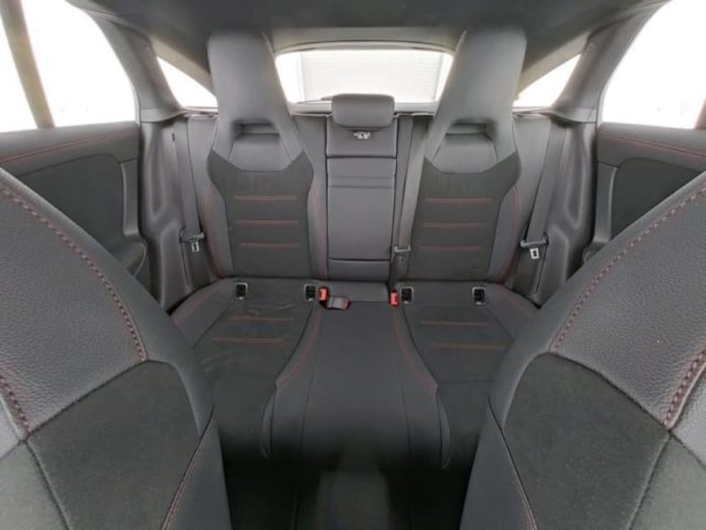 Mercedes-Benz CLA Shooting Brake usata a Milano (7)