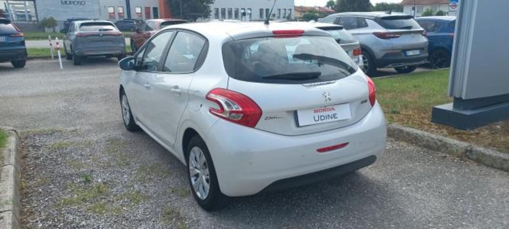 Peugeot 208 usata a Udine (4)