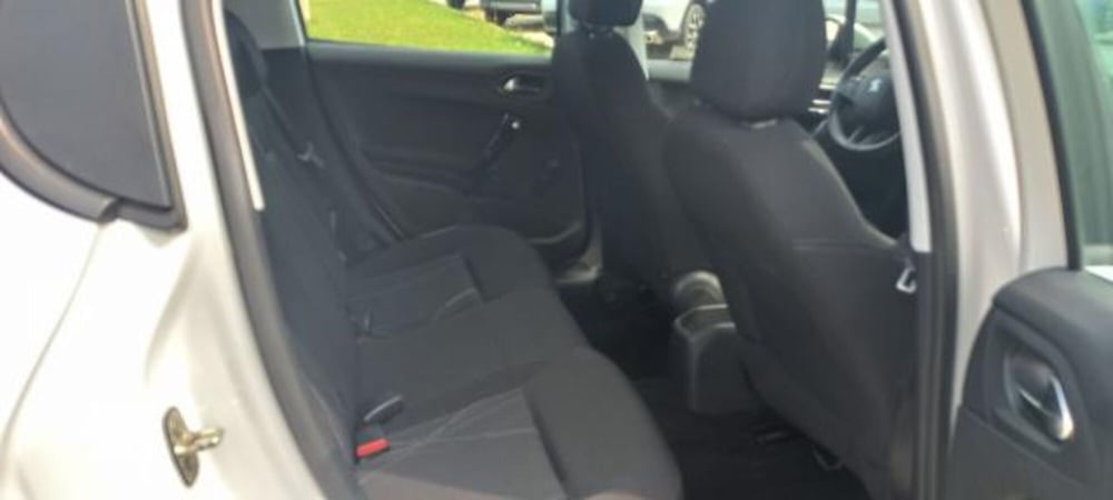 Peugeot 208 usata a Udine (7)