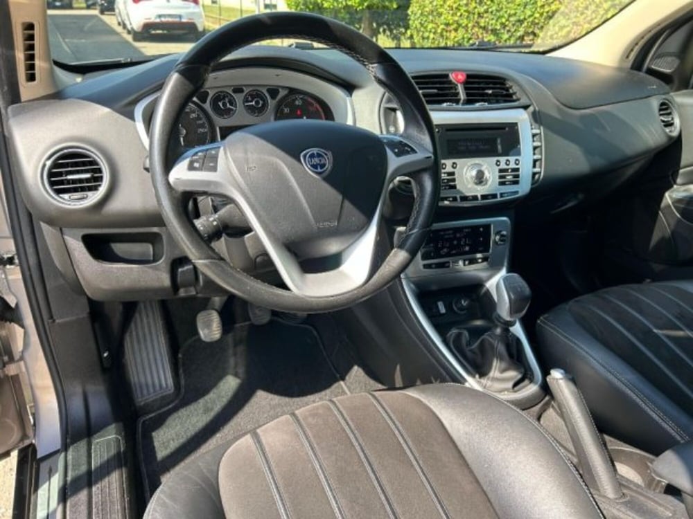 Lancia Delta usata a Bologna (9)