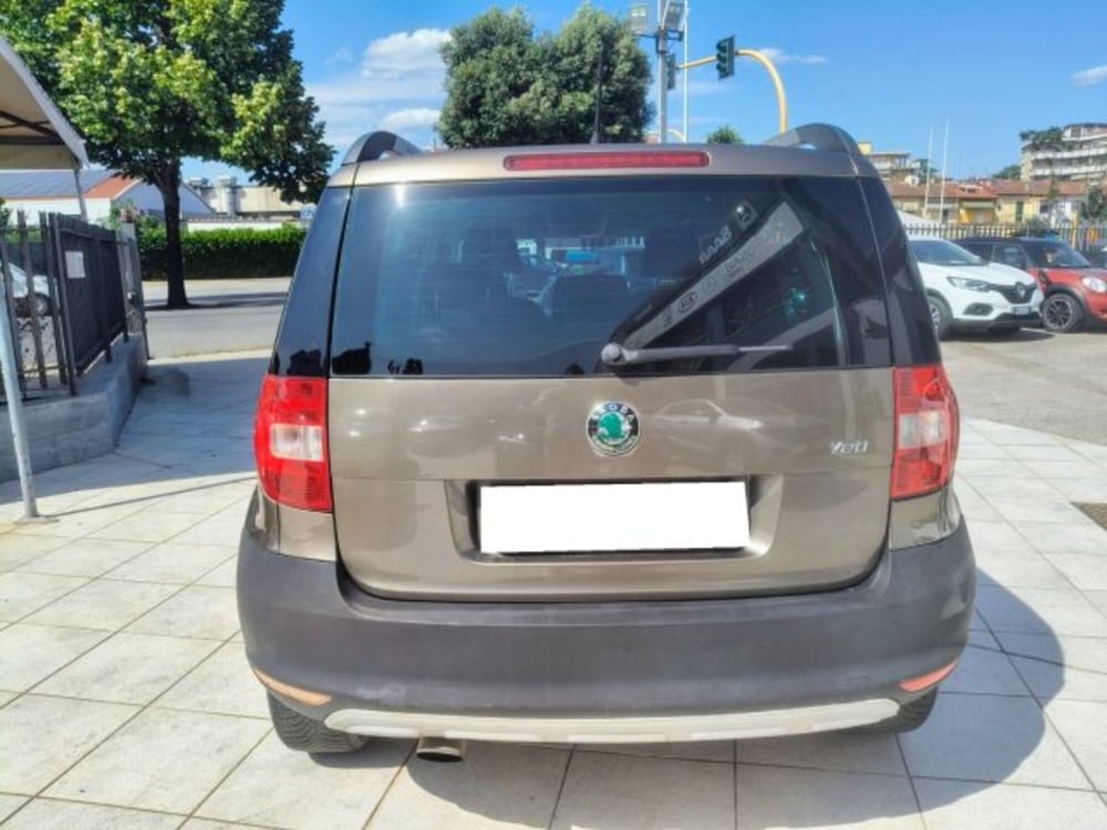 Skoda Yeti usata a Firenze (6)