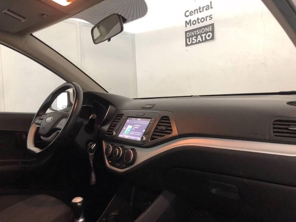 Kia Picanto usata a Torino (9)