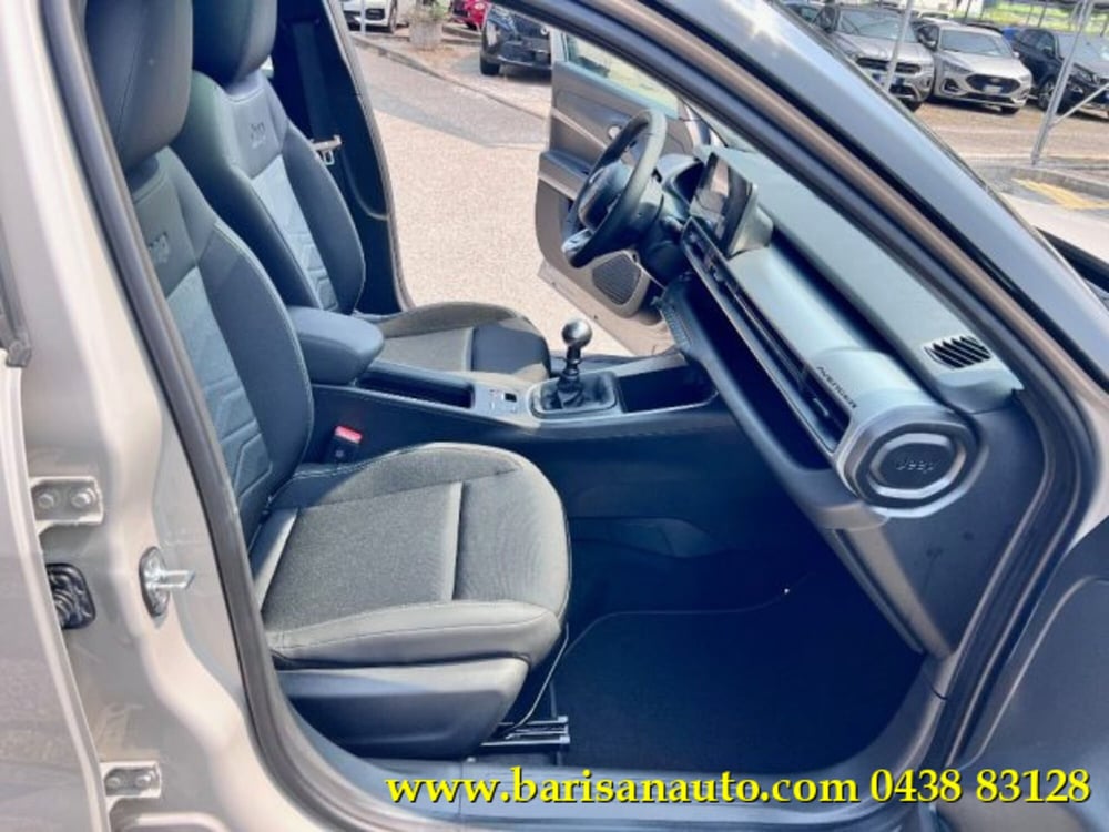 Jeep Avenger nuova a Treviso (7)