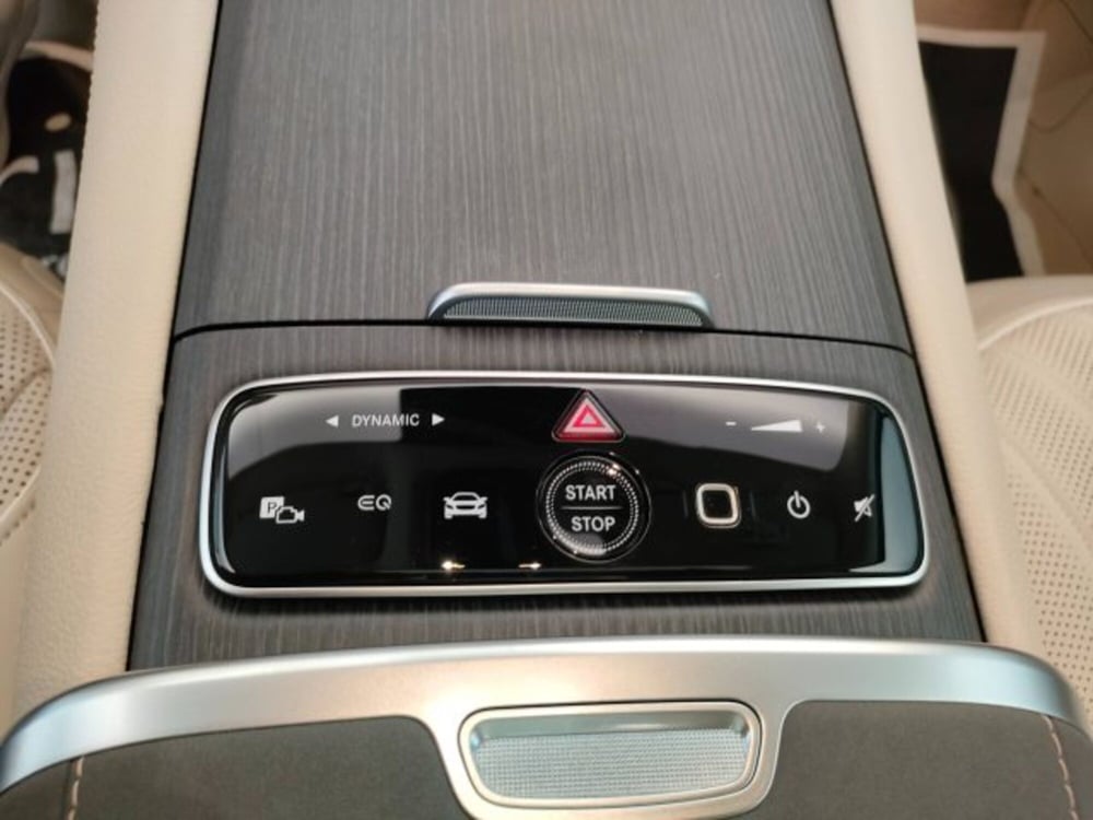 Mercedes-Benz EQS SUV usata a Teramo (16)
