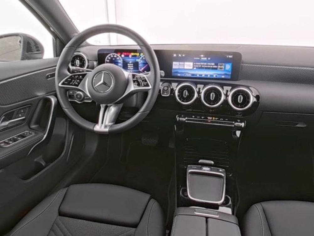 Mercedes-Benz Classe A usata a Milano (5)