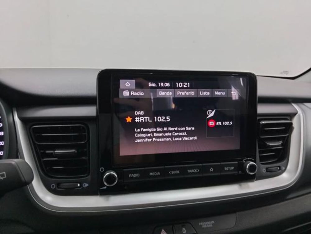 Kia Stonic usata a Como (12)