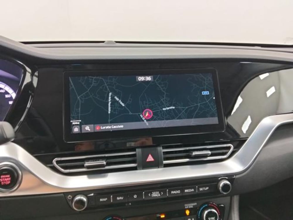 Kia Niro usata a Como (17)