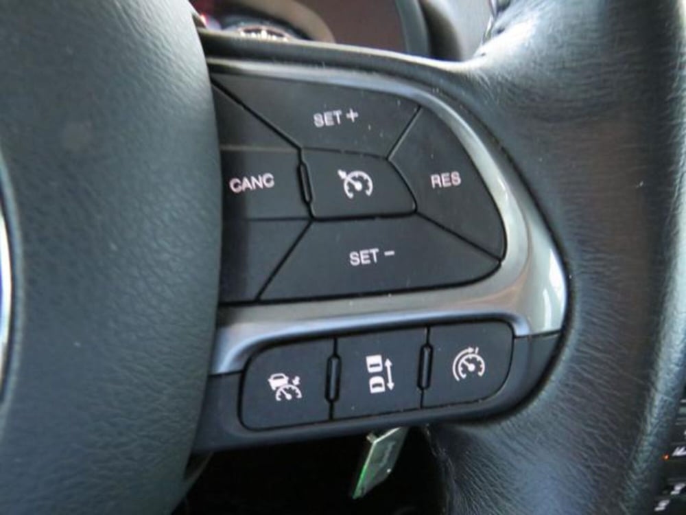 Jeep Renegade usata a Lodi (14)