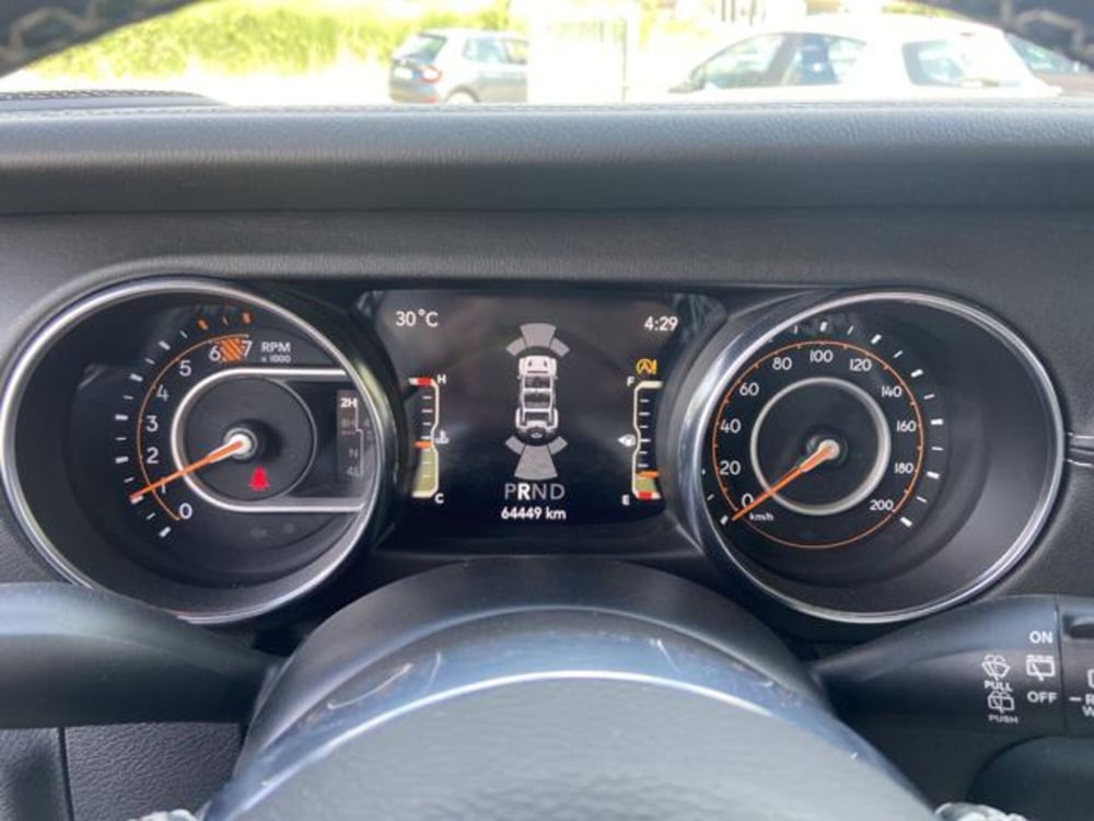 Jeep Wrangler Unlimited usata a Firenze (10)