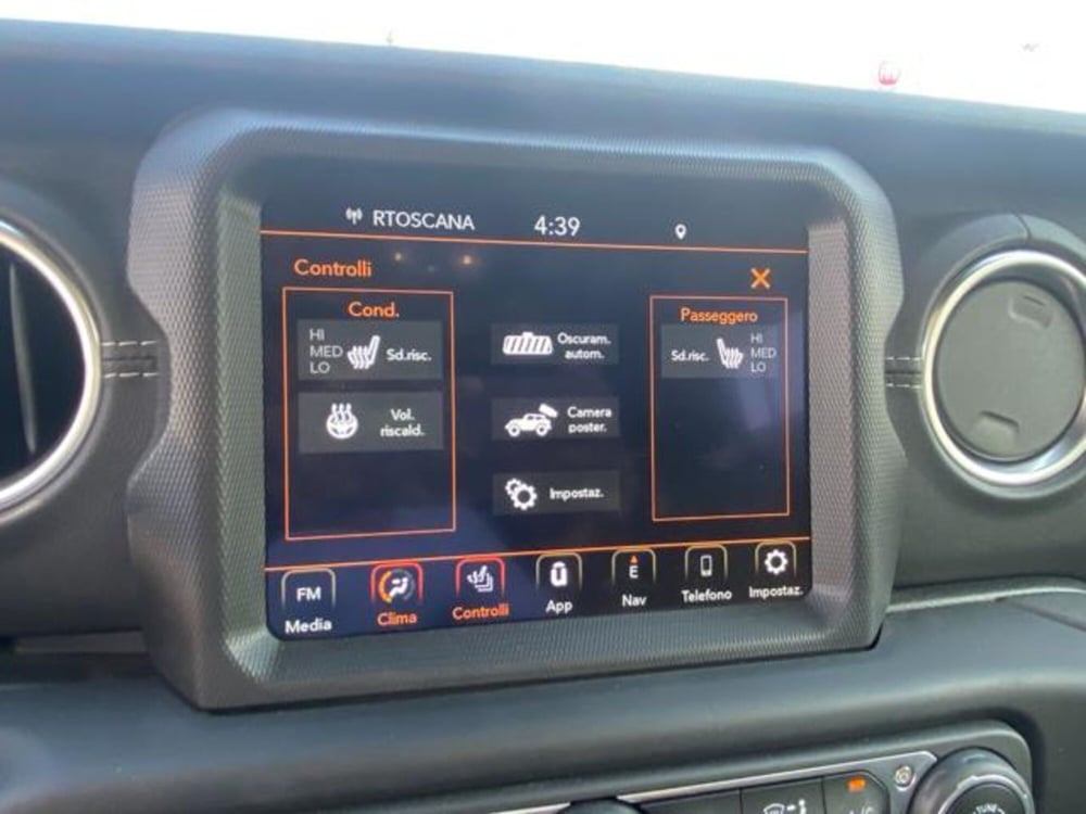 Jeep Wrangler Unlimited usata a Firenze (15)
