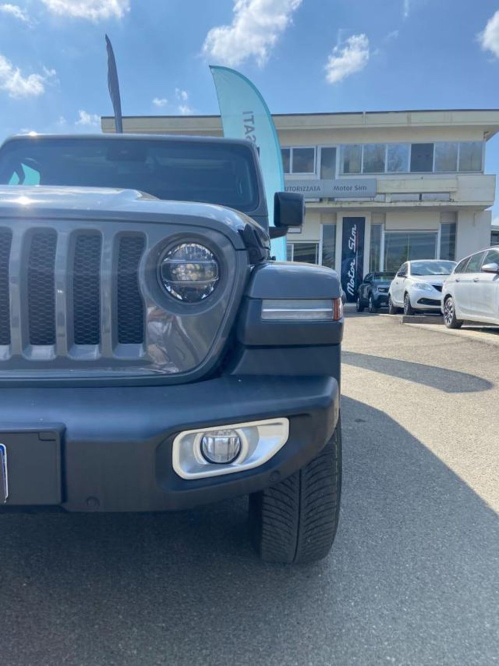 Jeep Wrangler Unlimited usata a Firenze (16)