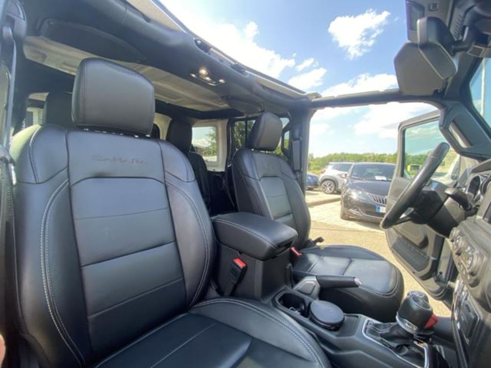 Jeep Wrangler Unlimited usata a Firenze (18)