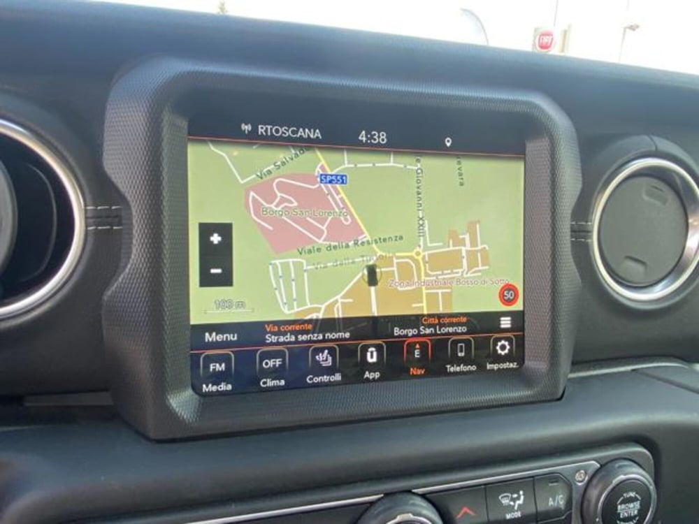 Jeep Wrangler Unlimited usata a Firenze (19)