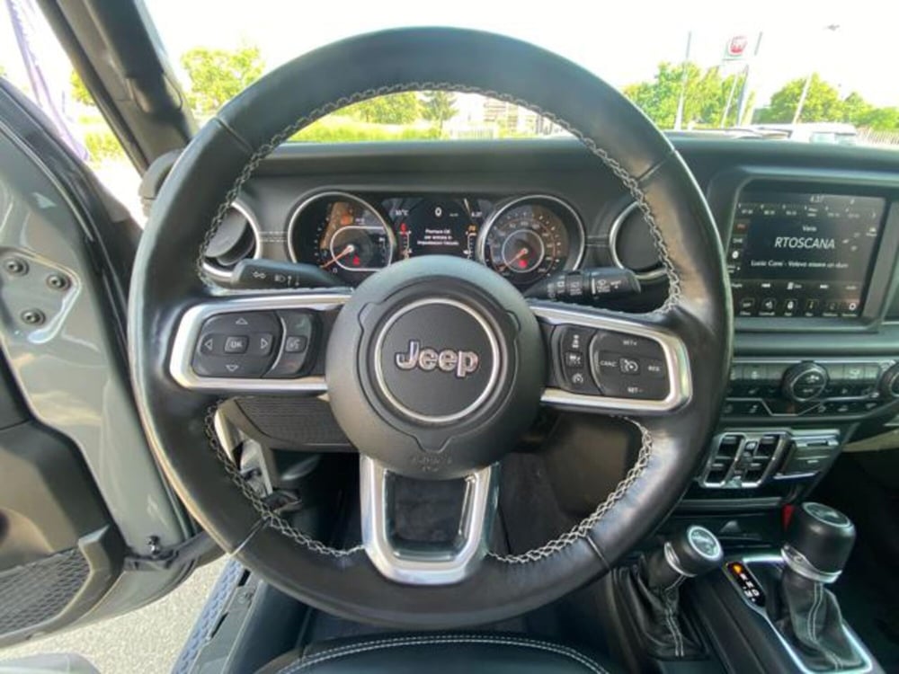 Jeep Wrangler Unlimited usata a Firenze (9)