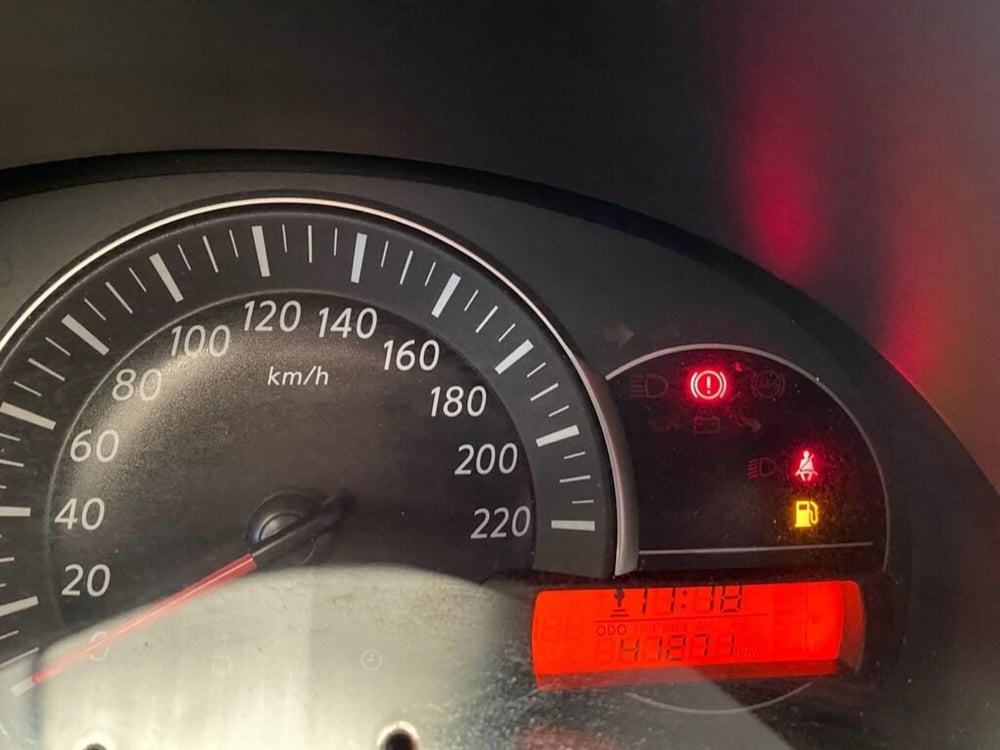 Nissan Micra usata a Torino (8)