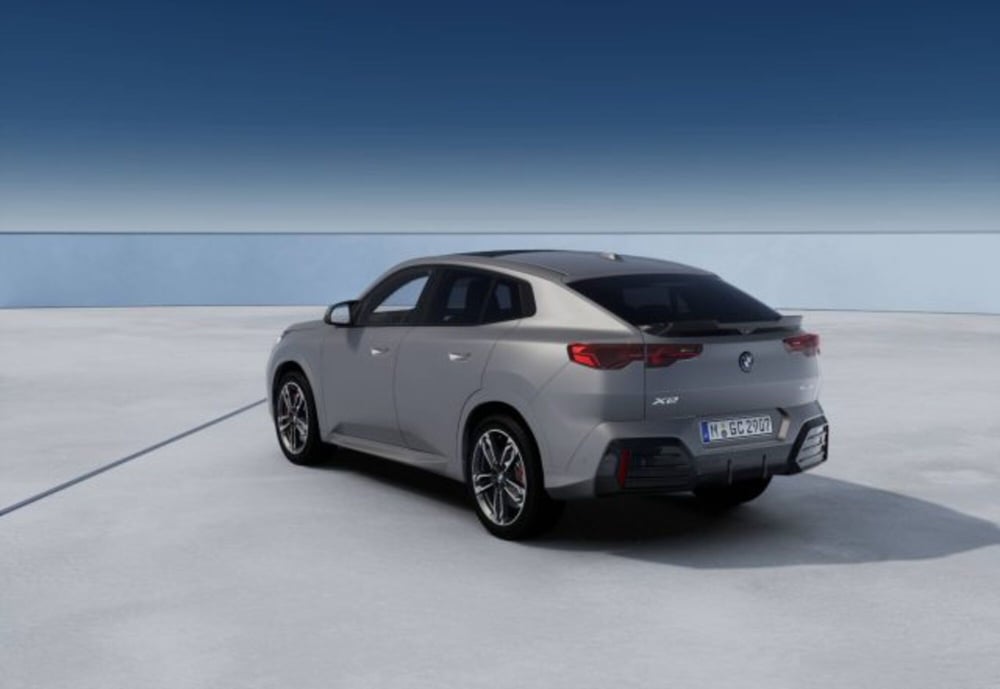 BMW X2 nuova a Modena (2)
