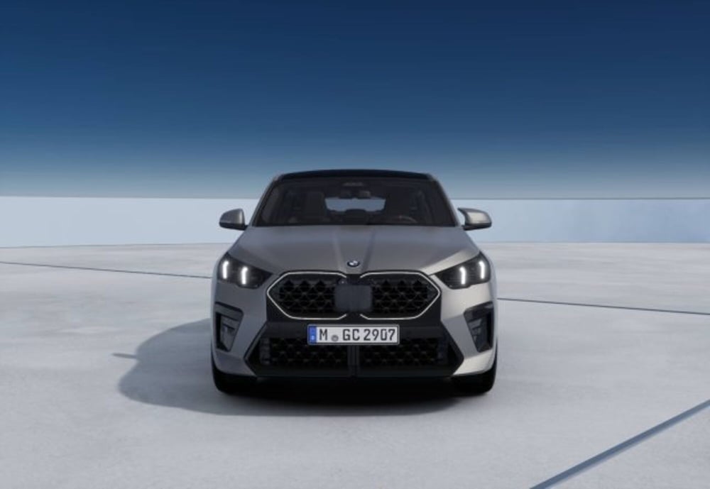 BMW X2 nuova a Modena (3)