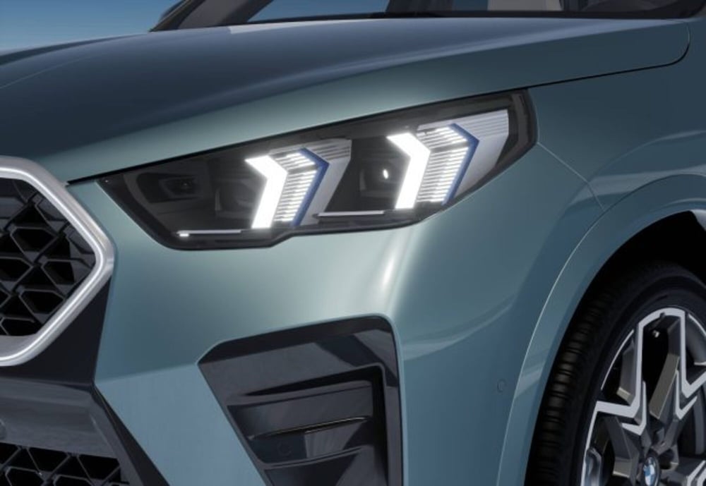 BMW X2 nuova a Modena (7)