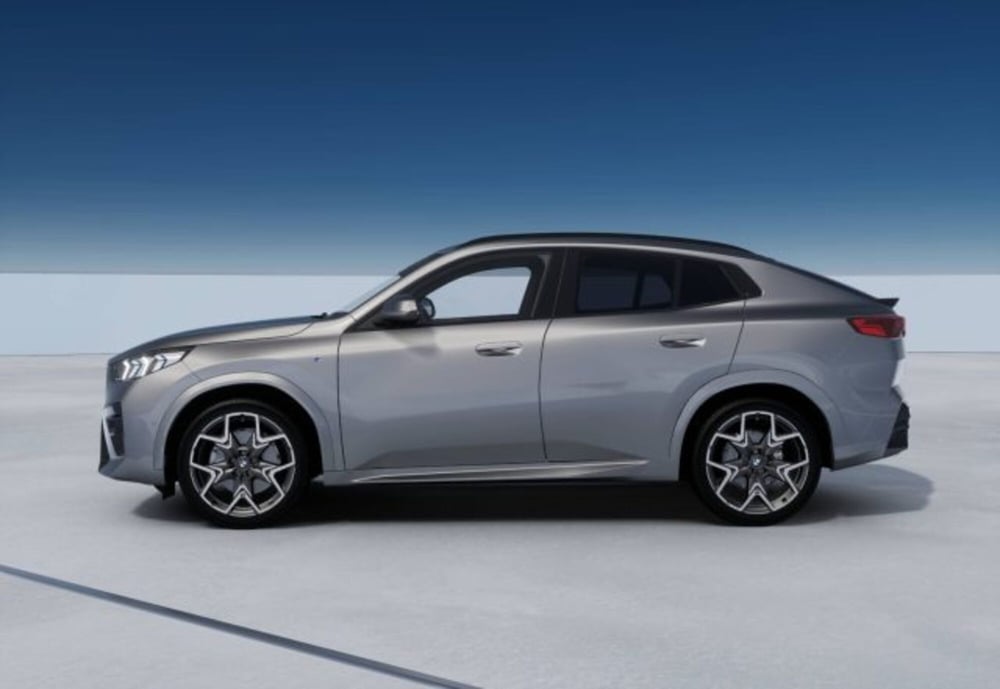 BMW X2 nuova a Modena (4)