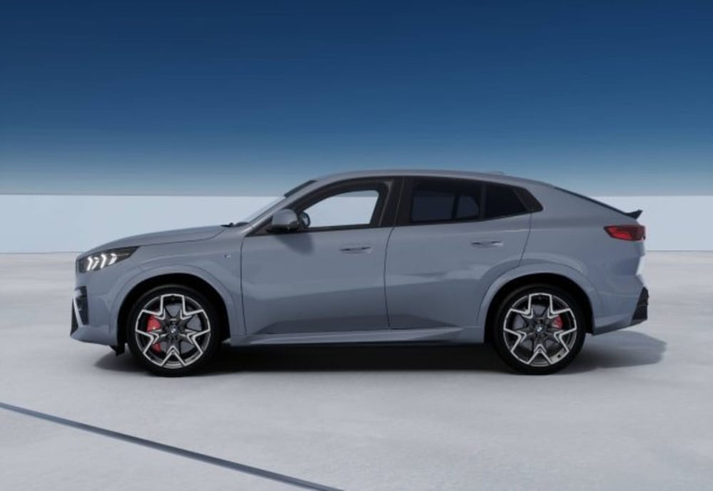 BMW X2 nuova a Modena (4)