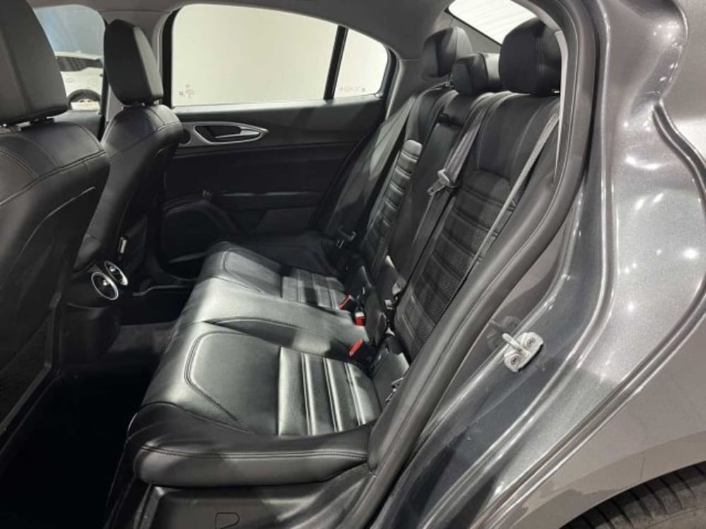 Alfa Romeo Giulia usata a Sondrio (11)