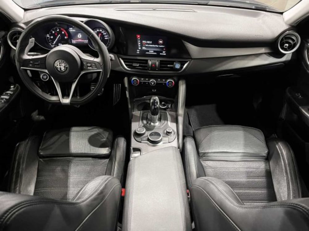 Alfa Romeo Giulia usata a Sondrio (12)