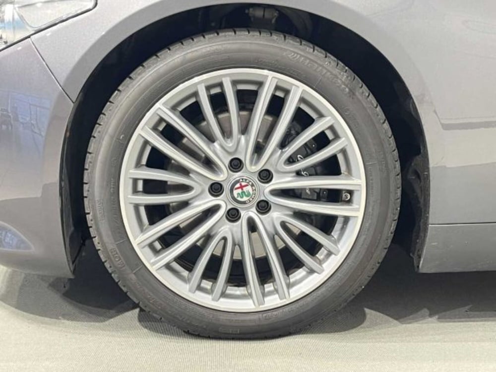 Alfa Romeo Giulia usata a Sondrio (9)