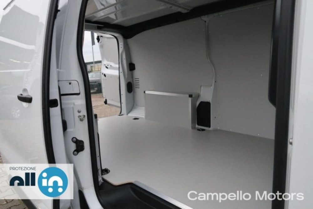 Fiat Scudo Furgone nuova a Venezia (17)