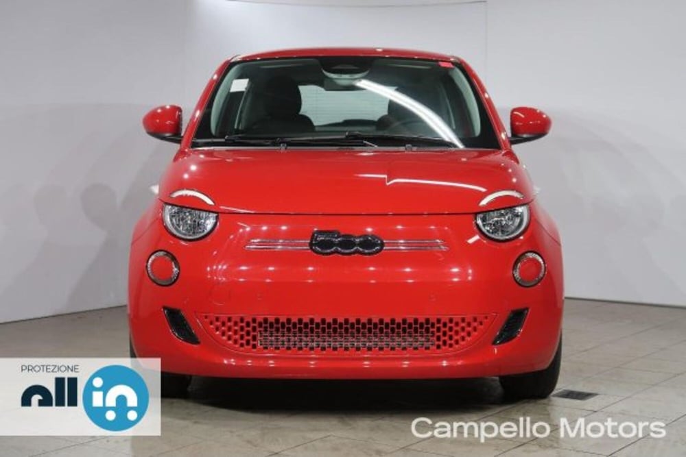 Fiat 500e nuova a Venezia (2)